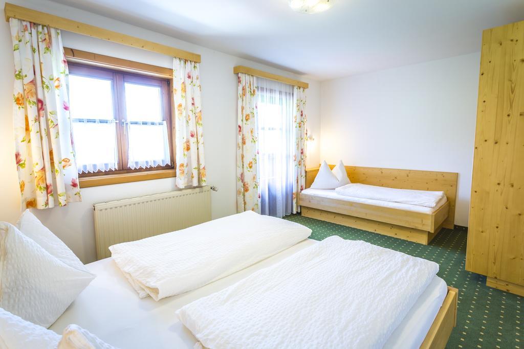 Noeglhof Villa Radstadt Szoba fotó